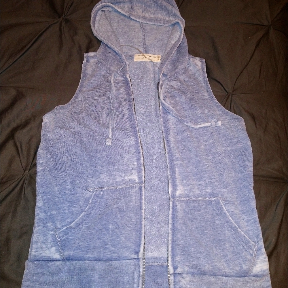 Almost famous vintage sweatshirt vest.